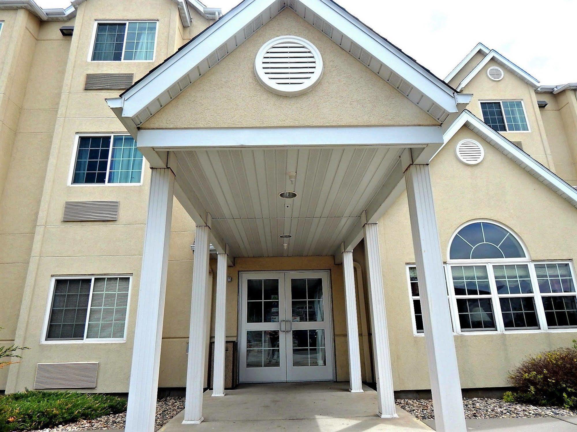 Microtel Inn & Suites By Wyndham Mankato Bagian luar foto